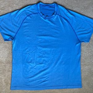 Lululemon athletica Men’s XXL Blue Short Sleeve Shirt